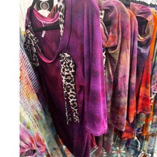 Load image into Gallery viewer, ANIMAL PRINT- TIE DYE SHIRT
