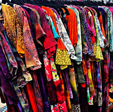 Load image into Gallery viewer, FLORAL DRESS
