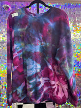 Load image into Gallery viewer, CREWNECK SWEATSHIRT
