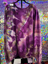Load image into Gallery viewer, CREWNECK SWEATSHIRT
