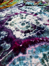 Load image into Gallery viewer, TIE DYE BLANKETS
