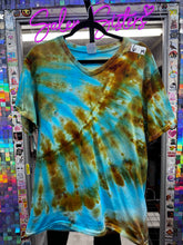 Load image into Gallery viewer, V-NECK SHIRTS
