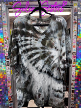 Load image into Gallery viewer, V-NECK SHIRTS
