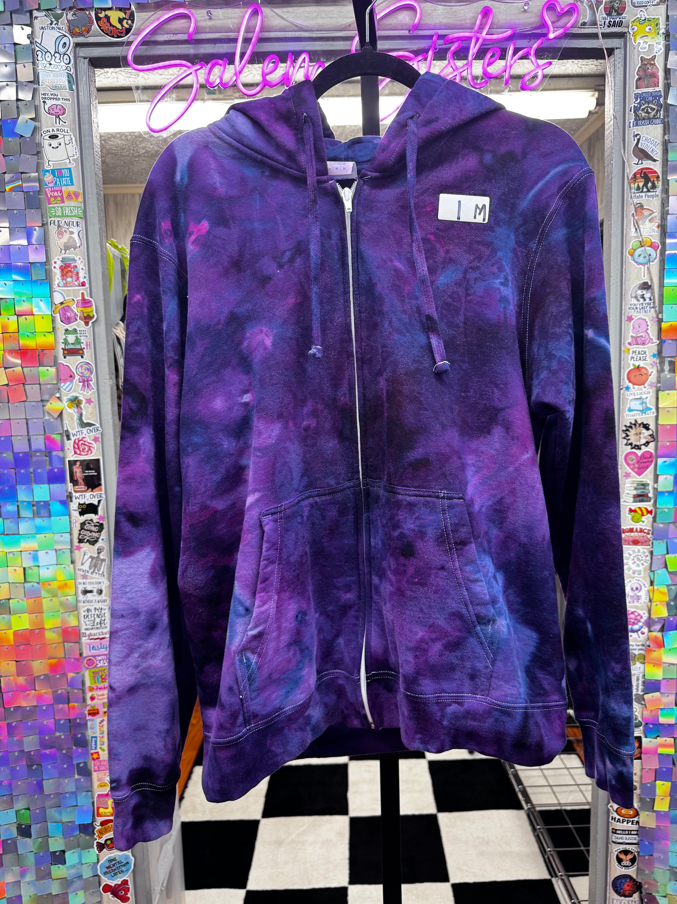 ZIP-UP HOODIE